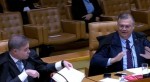 Enquanto persegue Zambelli, STF devolve mandato a deputado afastado por suspeita de corrupção