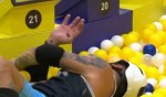 Famoso ator da Globo tem convulsão dentro do BBB (veja o vídeo)