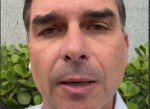 URGENTE: Flávio diz que seu pai "não sabia e nem quis assistir" vídeo de Michelle