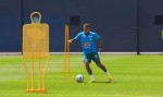 Atacante do Japão provoca Neymar antes de duelo contra o Brasil na Copa do Mundo