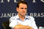 Desmoralizado, Paes finalmente abandona a arrogância e reconhece a derrota