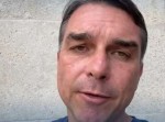Flávio Bolsonaro reage após ser alvo da PF por ordem de Moraes
