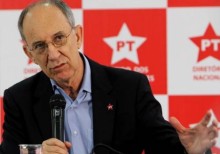 Congresso paulista do PT tem gritos de "fora Levy" e defesa de João Vaccari
