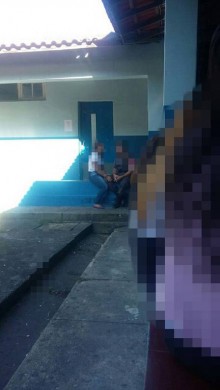 Policial vai para escola trabalhar, mas resolve "namorar" aluna menor de idade