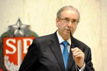 Eduardo Cunha e a singela homenagem para Kalil, o médico politiqueiro (Veja o Vídeo)