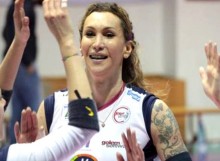 Tifanny, um homem biológico, quebra todos os recordes na superliga feminina e causa revolta