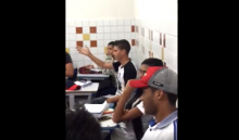 Aluno com camisa de Bolsonaro é expulso da sala de aula e não sai (Veja o Vídeo)