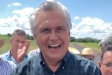 Caiado cumpre compromisso de campanha e acaba com a “indústria da multa” em Goiás (Veja o Vídeo)