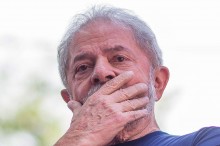 Lula, absolutamente inútil, se torna um incômodo