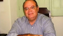 Empresário comete suicídio na frente de governador e ministro