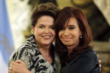 Em nova "pedalada intelectual", Dilma chama chapa de Kirchner de "luz no fim do túnel"