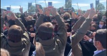 Bolsonaro é recebido por multidão extasiada, aclamado e ovacionado no RS (veja o vídeo)
