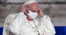 A queda da máscara de Bergoglio