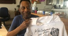 Bolsonaro ganha “presentão” do rei Pelé