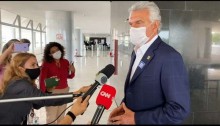 Caiado quer o confisco de todas as vacinas e acusa Dória de usá-las como “barganha eleitoral”