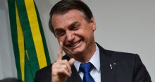 Bolsonaro dá um tremendo de um "nó" na oposição... Doria e Maia surtam (veja o vídeo)