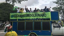 Carreata em Brasília em favor de Bolsonaro “esmaga” manifestação em favor do impeachment (veja o vídeo)