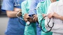 Principais jornais do país publicam “Manifesto pela Vida” assinado por milhares de médicos