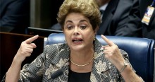 Em ato de pura insignificância, Dilma defende Katia Abreu e ataca Bolsonaro