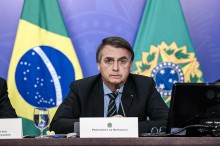 Bolsonaro dispara: "Não vai ter lockdown nacional"