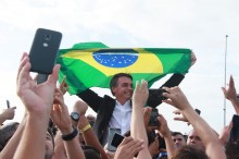 Bolsonaro e o povo: As imagens que a velha mídia não mostra (veja o vídeo)