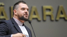 Esquerdistas atacam manifestantes na Câmara de POA e deputado Maroni revela o passado sujo dos militantes (veja o vídeo)