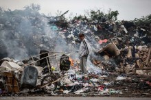 Argentina: o país onde cada vez mais gente come do lixo