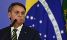 Bolsonaro desabafa, fala sobre "movimentações sombrias" do PT e exalta nova conquista do BNDES