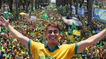 A intrigante história de Nikolas, o jovem político que conquistou o Brasil e arrasta multidões