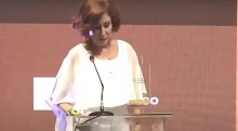 Zambelli recebe prêmio de “melhor deputada” e detona jornalistas militantes no evento deles... (veja o vídeo)