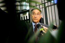 Ex-governador petista, envolvido em escabrosos casos de corrupção, sofre fragorosa derrota para a Câmara Federal