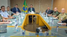 AO VIVO: Coincidência? Bolsonaro se reúne com Comandantes das Forças Armadas logo após decisões de Moraes (veja o vídeo)