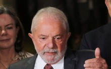 A absurda fraqueza de Lula