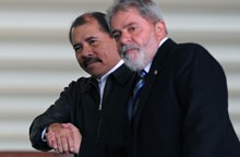 Repressão aumenta alucinadamente na Nicarágua e ditador amigo de Lula fecha universidades