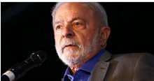 Perdido, Lula desconhece a quantidade de parlamentares que formam a base do governo