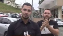 Tio de criança vítima em creche de Blumenau, invade transmissão da Globo e surpreende repórter (veja o vídeo)