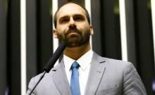 Eduardo Bolsonaro faz grave alerta sobre ‘mentalidade revolucionária’ no Judiciário (veja o vídeo)