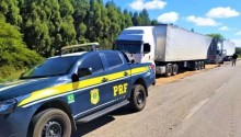 PRF aborda motorista e encontra uma tonelada de drogas em fundo falso de caminhão