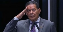 Às vésperas do 7 de setembro, General Mourão esclarece polêmica da "continência" (veja o vídeo)