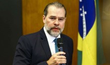 A velha imprensa reage: “O STF deixou de ser uma corte de Justiça... É cada vez mais o escritório de advocacia de Lula”