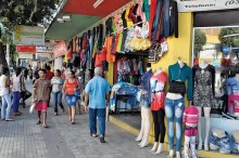 Feriados de 2024 podem causar prejuízo de R$ 28 bilhões ao comércio brasileiro, revela Confederação do Comércio