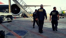 Criminoso é preso em aeroporto com drogas escondidas em lugar inusitado