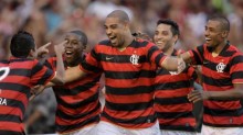 Jogador multicampeão do Flamengo pode ser despejado de mansão