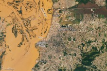 Do espaço, Nasa revela o ‘tamanho’ das enchentes em Porto Alegre