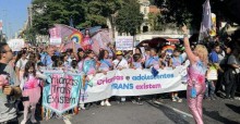 Deputados criticam blocos de "crianças trans" na Parada Gay de São Paulo