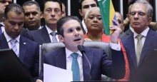 Aumento do número de deputados poderia "custear um ano de estudos para 200 mil alunos do ensino médio"