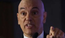 Moraes recua diante de Eduardo e Carlos Bolsonaro