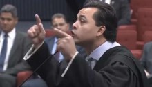 Jeffrey Chiquini assume defesa de Filipe Martins e promete provar inocência cara a cara com Moraes