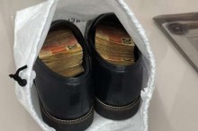 PF encontra dinheiro escondido dentro de sapato de parlamentar baiano