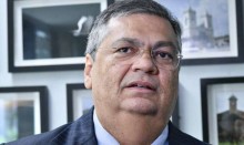 URGENTE: Dino dá "canetada" em defesa de Moraes e manda indireta para Trump